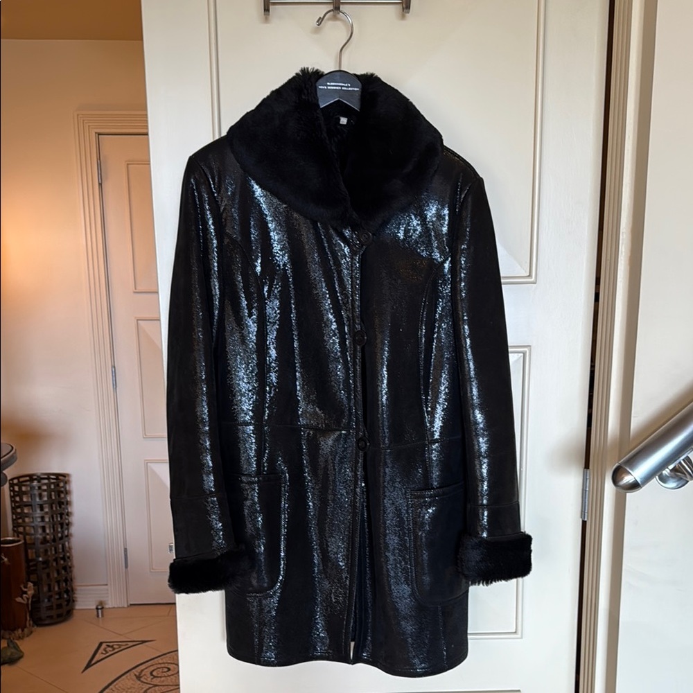Black genuine shearling Women's Coat